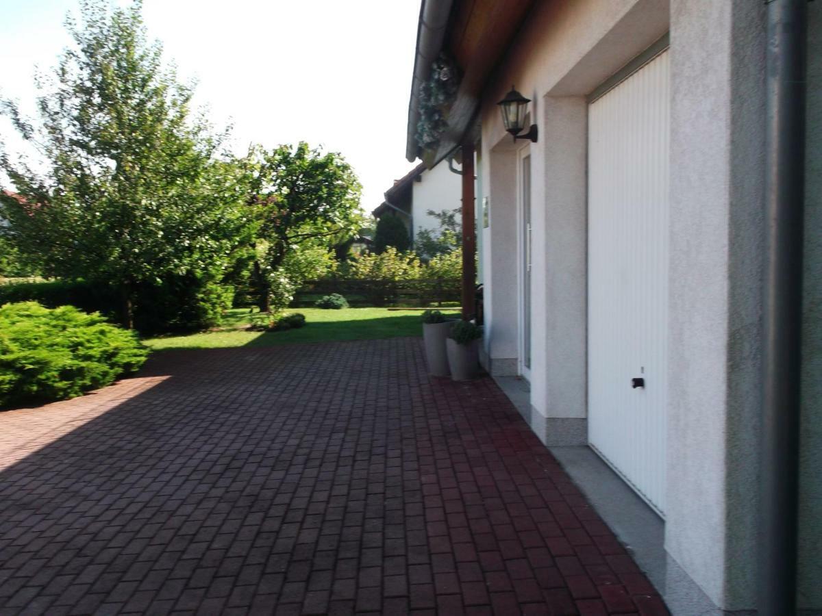 Haus Am Wald Lägenhet Guhrow Exteriör bild