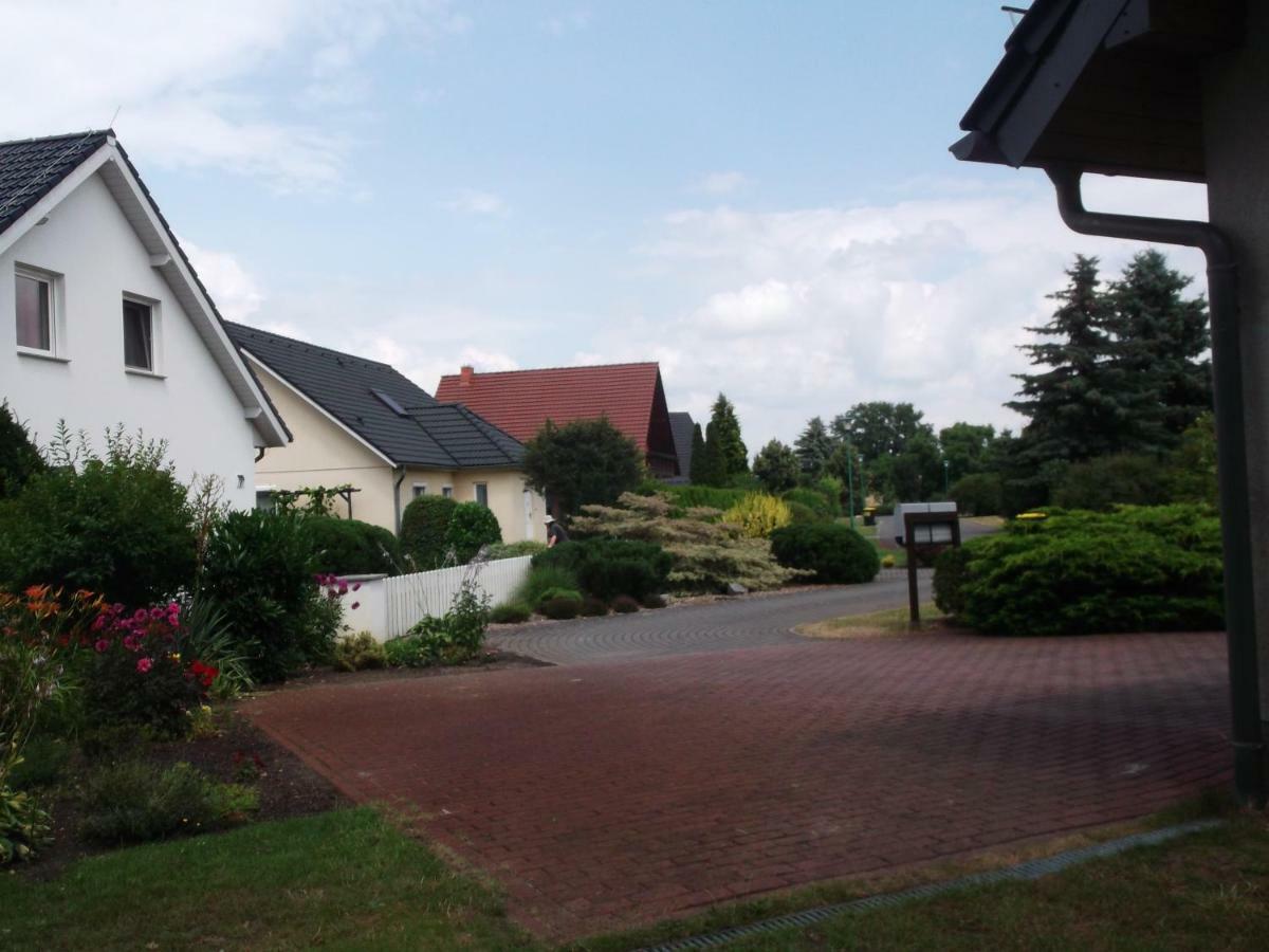 Haus Am Wald Lägenhet Guhrow Exteriör bild